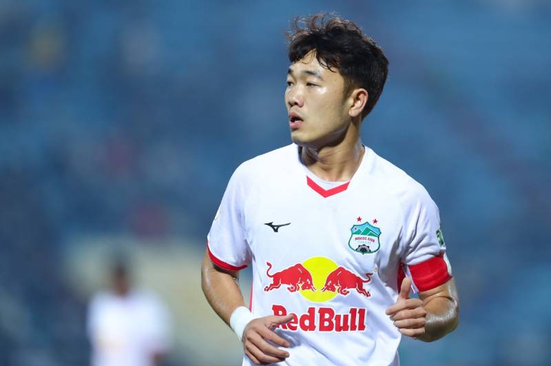 Bước chân ra ánh sáng: Từ HAGL đến sân chơi quốc tế