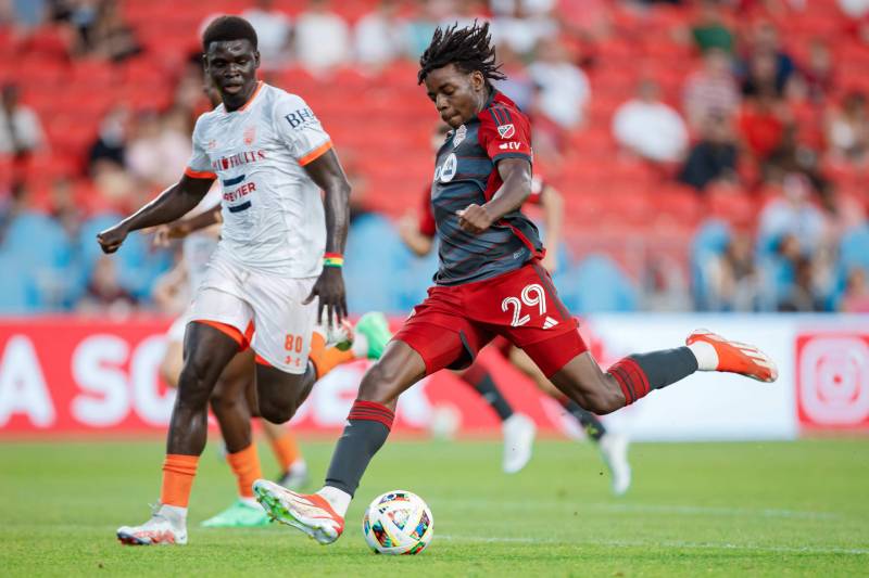 Ưu tiên đội có khả năng tạo cơ hội liên tục